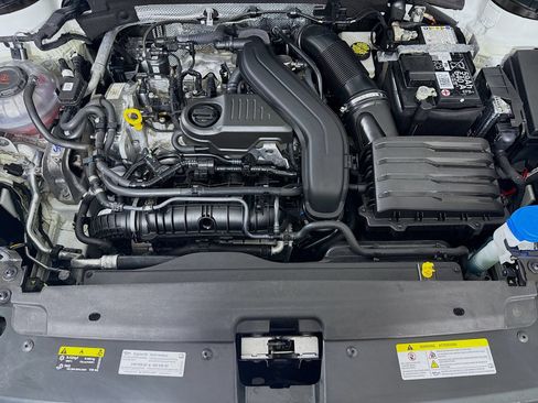Certified 2024 Volkswagen Taos SE AWD/4WD image 28