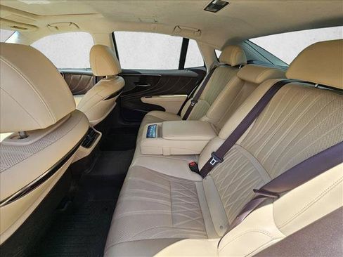 Used 2019 Lexus LS 500 w/ Interior Upgrade Package RWD image 15