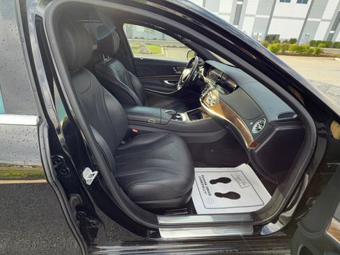Used 2014 Mercedes-Benz S 550 Sedan w/ Sport Package Plus One image 20