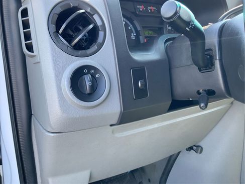 Used 2009 Ford E-150 and Econoline 150 Wagon image 20