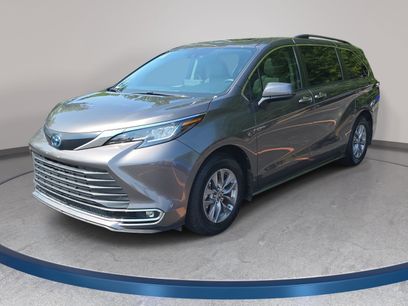 Used 2023 Toyota Sienna XLE