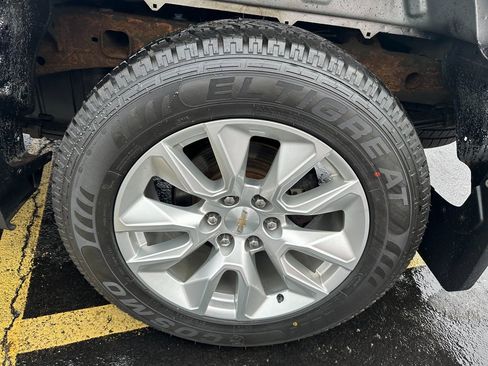 Used 2021 Chevrolet Silverado 1500 Custom image 28