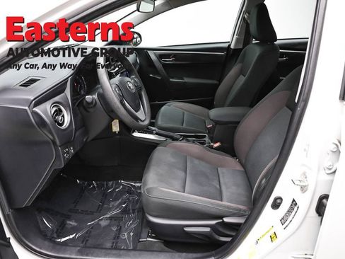 Used 2019 Toyota Corolla LE FWD image 14