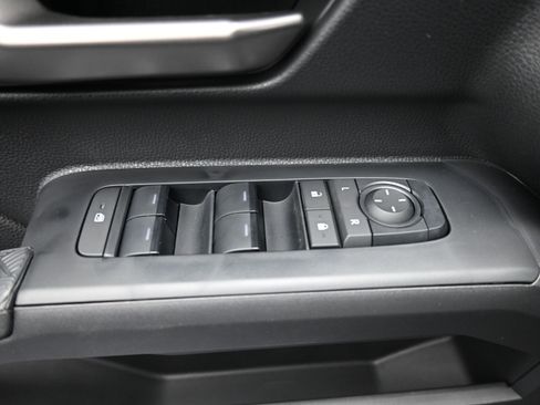 Certified 2025 Toyota Tacoma TRD Sport image 6