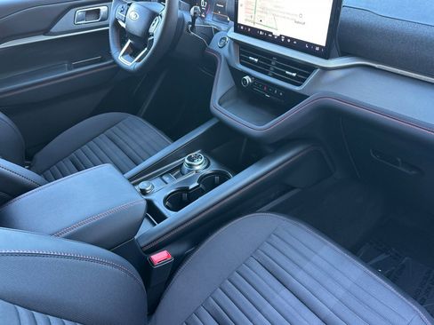 New 2026 Ford Explorer ST-Line w/ ST-Line Street Pack image 17