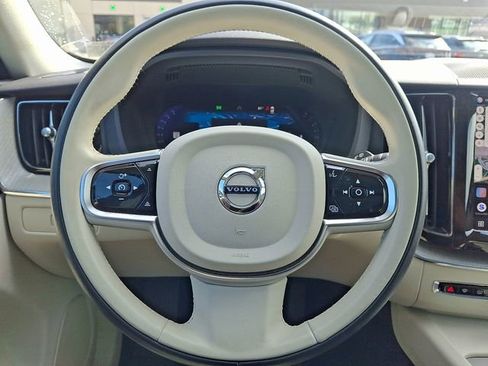 Used 2024 Volvo XC60 B5 Plus w/ Climate Package image 19