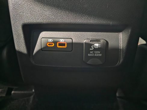 Used 2022 Nissan Frontier PRO-4X image 37