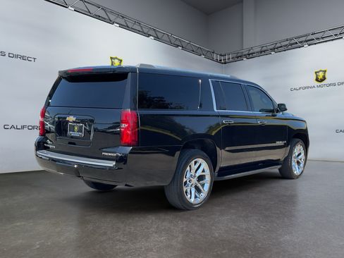 Used 2019 Chevrolet Suburban Premier AWD/4WD image 5