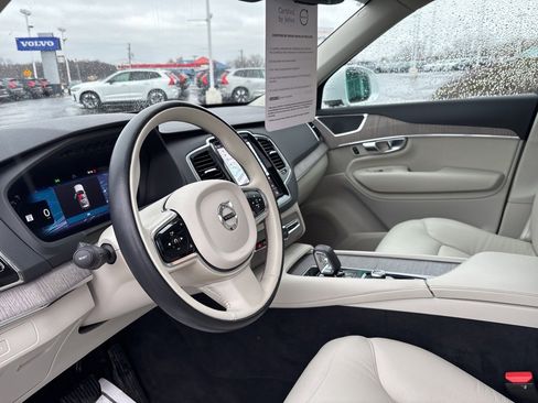 Certified 2023 Volvo XC90 B5 Plus w/ Protection Package Premier image 17
