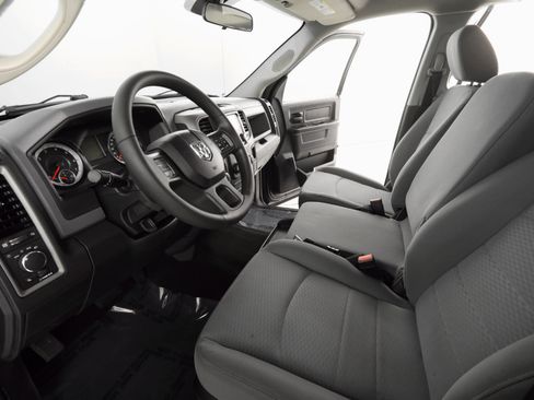 Used 2017 RAM 1500 ST w/ SXT Appearance Group image 11