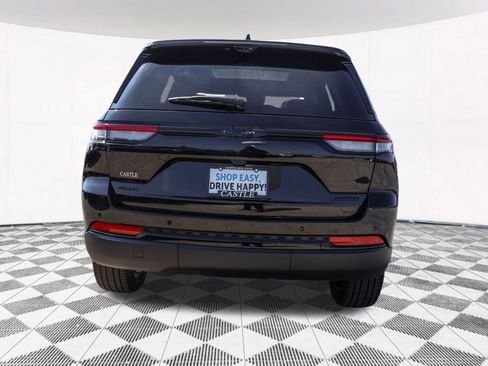 New 2025 Jeep Grand Cherokee Limited w/ Luxury Tech Group II image 13