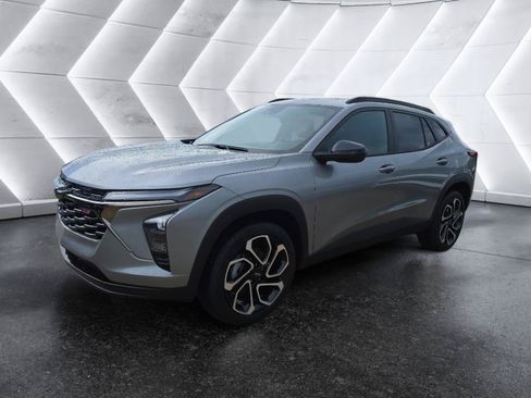 New 2026 Chevrolet Trax RS w/ Driver Confidence Package FWD image 1