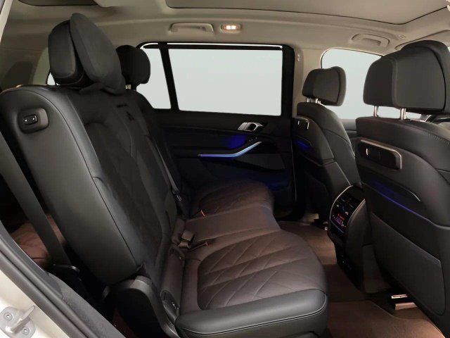 Used 2026 BMW X7 xDrive40i w/ Premium Package AWD/4WD image 64