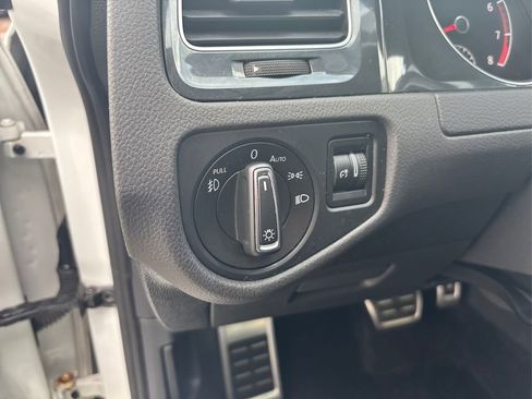 Used 2018 Volkswagen Golf Alltrack SE image 35