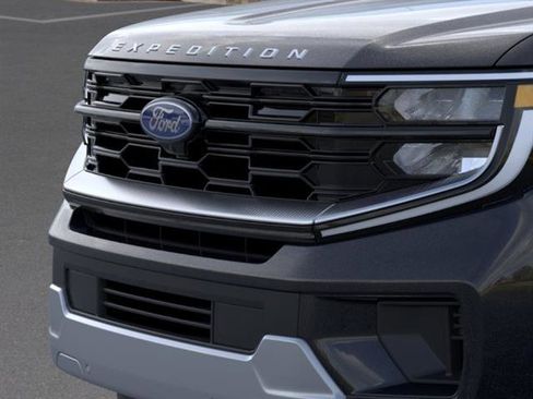 New 2026 Ford Expedition Platinum AWD/4WD image 17
