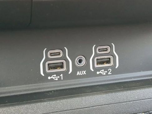 New 2026 RAM 1500 4x4 Crew Cab image 26