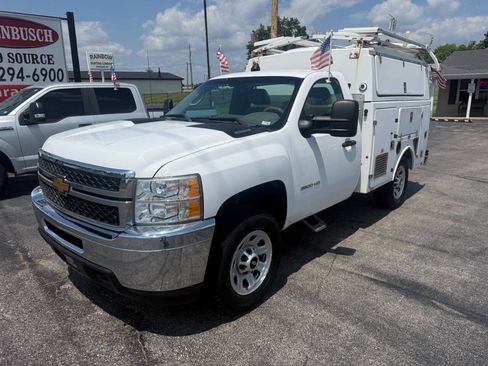 Used 2013 Chevrolet Silverado 2500 W/T RWD image 2