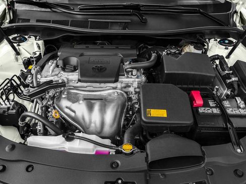 Used 2017 Toyota Camry SE FWD image 9