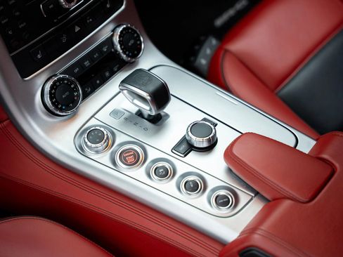 Used 2012 Mercedes-Benz SLS AMG Coupe image 26