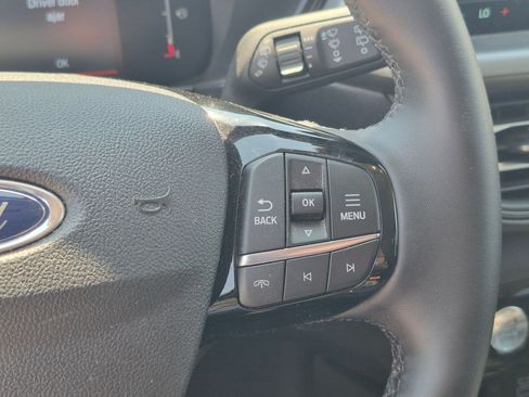 Used 2025 Ford Escape SE FWD image 20