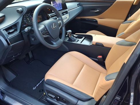 Certified 2023 Lexus ES 350 w/ Premium Package image 16