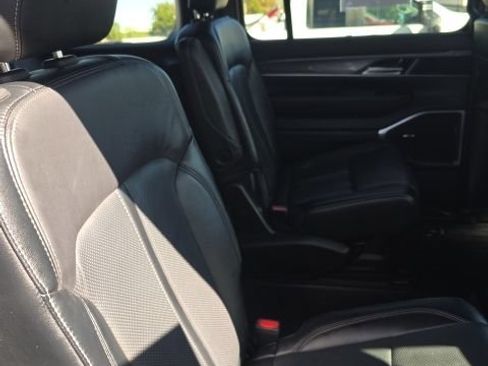Used 2022 Jeep Wagoneer Series II AWD/4WD image 27
