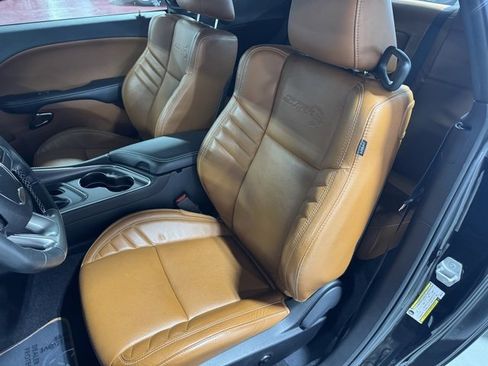 Used 2019 Dodge Challenger SRT Hellcat Redeye image 15