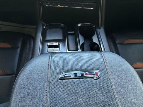 Used 2024 GMC Sierra 2500 AT4 w/ AT4 Premium Plus Package AWD/4WD image 6