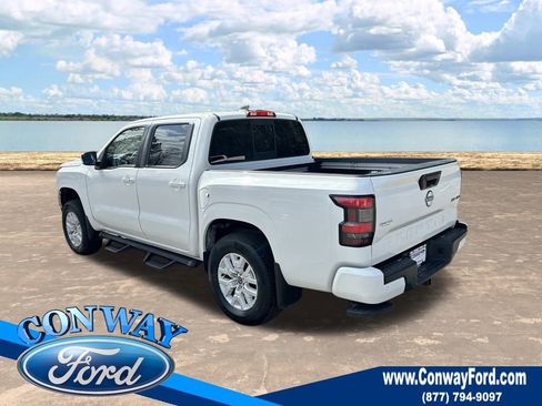 Used 2022 Nissan Frontier SV image 9