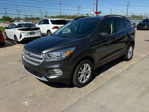 Used 2019 Ford Escape SEL AWD/4WD image 6