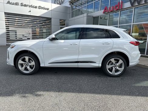 New 2025 Audi Q5 2.0T Premium Plus image 2