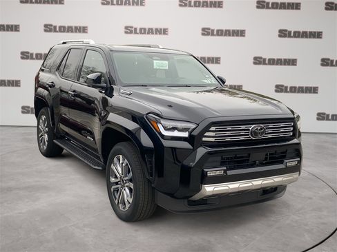 New 2025 Toyota 4Runner Limited image 7