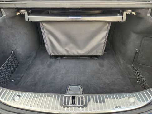 Used 2019 Mercedes-Benz S 560 Sedan image 26