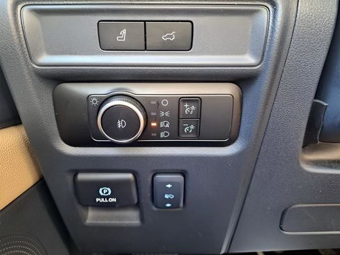 Used 2024 Ford Expedition Max Limited image 15