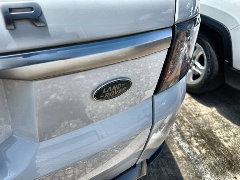 Used 2019 Land Rover Range Rover Sport HSE AWD/4WD image 9