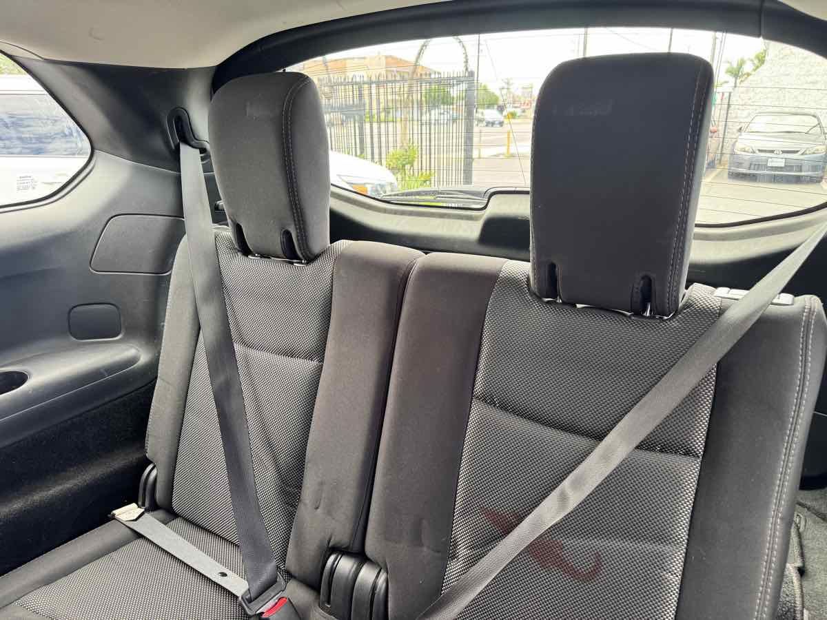 Used 2020 Nissan Pathfinder S FWD image 29