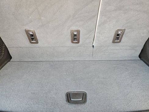 Used 2023 Chevrolet Tahoe LT w/ Luxury Package image 34