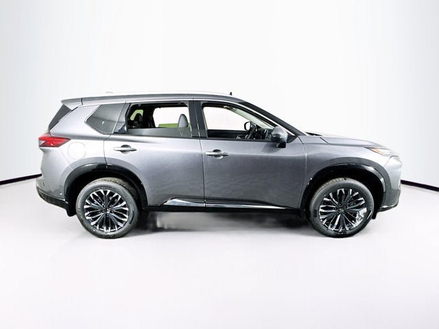 New 2026 Nissan Rogue Platinum w/ Tech Package AWD/4WD image 4