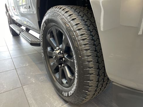 Used 2026 RAM 2500 Big Horn AWD/4WD image 14