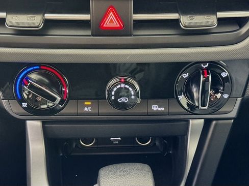 New 2026 Kia Seltos LX AWD/4WD image 17