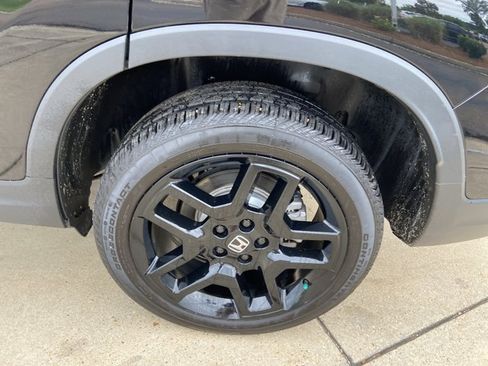 Used 2025 Honda Passport Black Edition image 30