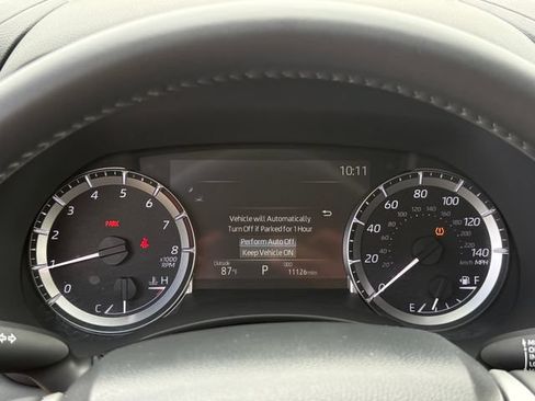 Used 2025 Toyota Highlander XLE FWD image 15