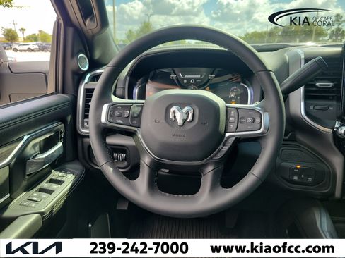 Used 2026 RAM 2500 Laramie AWD/4WD image 15