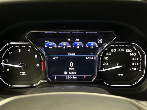 Used 2021 GMC Yukon AT4 image 18