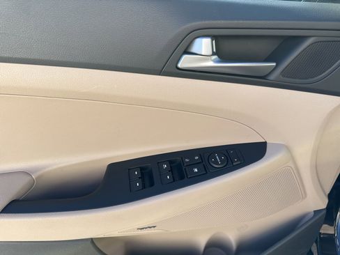 Used 2017 Hyundai Tucson SE Plus image 17