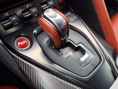Certified 2024 Nissan GT-R Premium w/ Premium Interior Package AWD/4WD image 20
