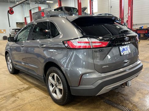 Used 2024 Ford Edge SEL w/ Convenience Package image 2