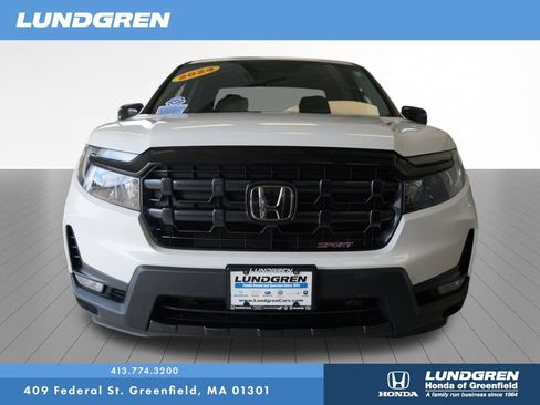 Used 2024 Honda Ridgeline Sport image 2
