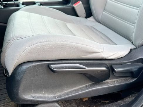 Used 2018 Honda CR-V LX image 18