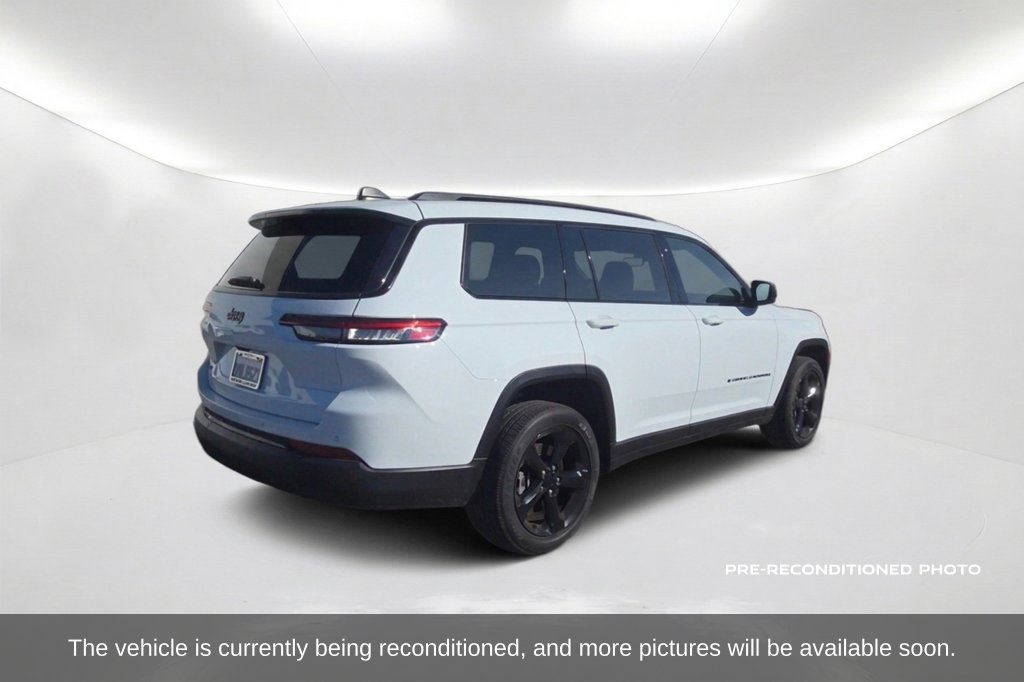 Used 2024 Jeep Grand Cherokee L Laredo AWD/4WD image 6